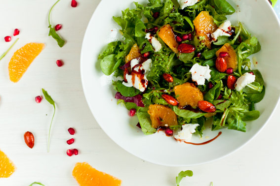 Jamie Oliver Orangen-Mozzarella-Salat mit kandierten Mandeln